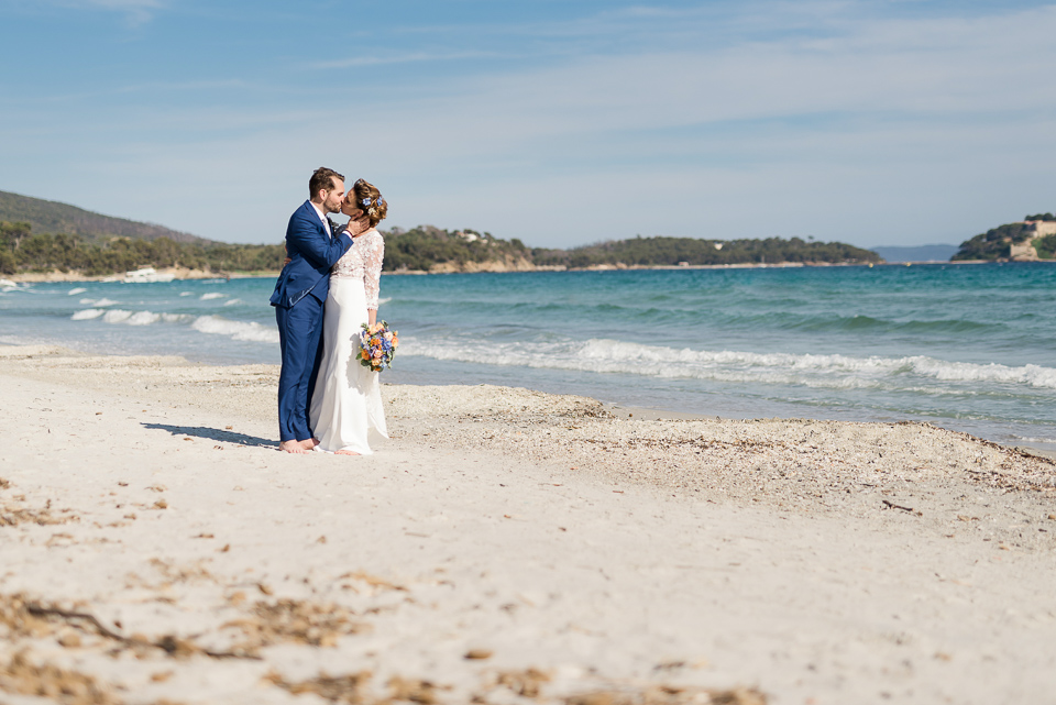 Mariage à la plage en Provence - wedding on the beach