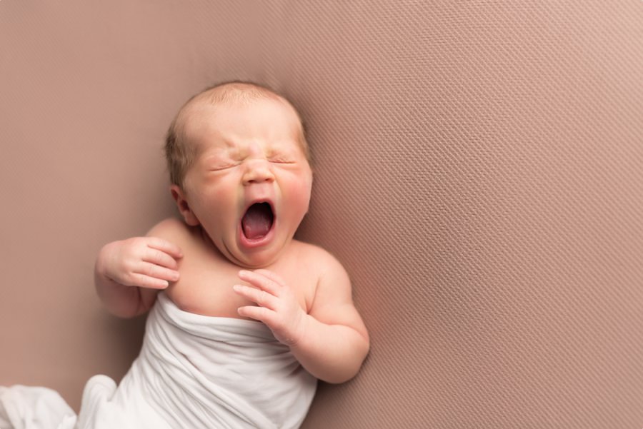 Séance photo naissance – bébé C